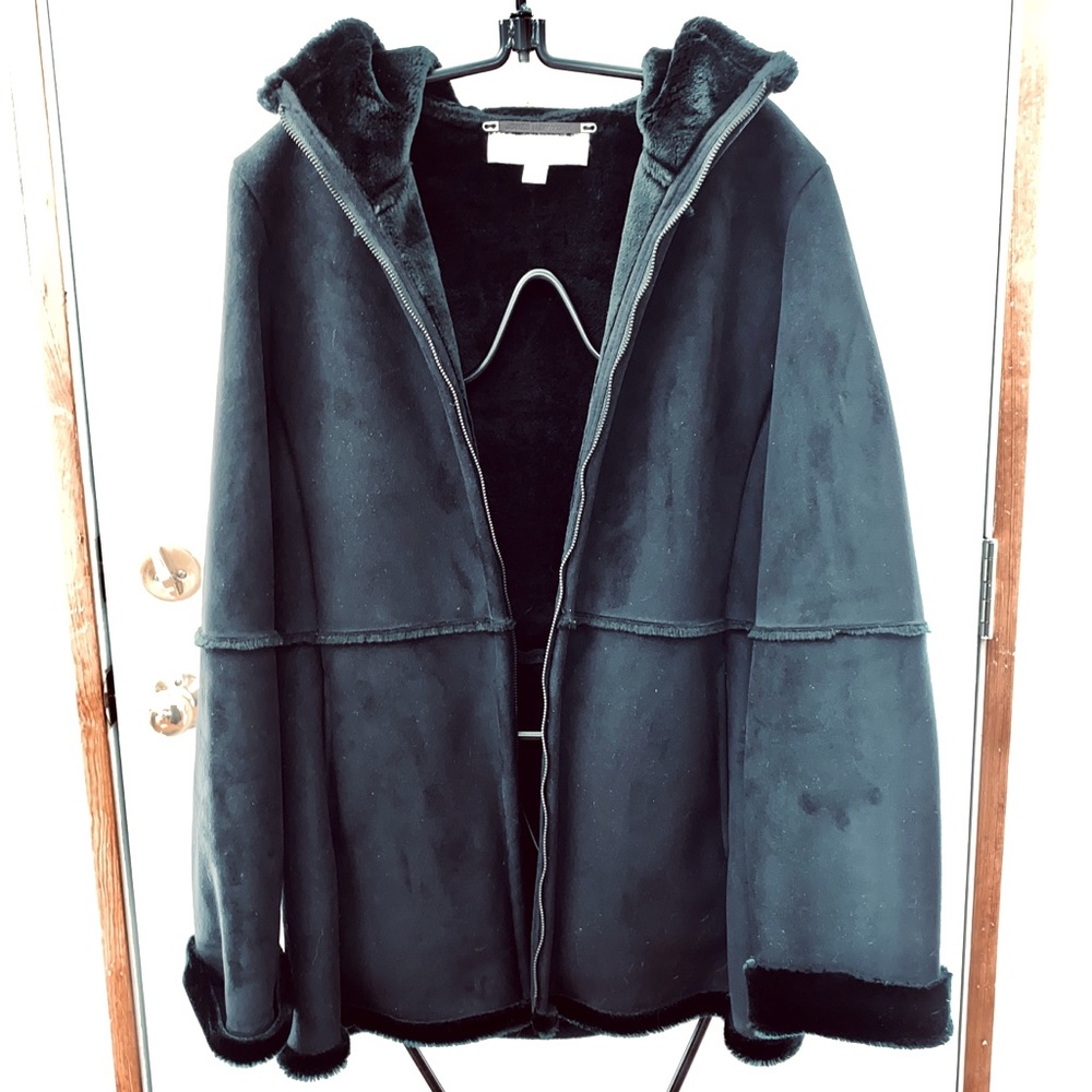 Women's sexy warm black shearling winter jacket coat with faux fur liner